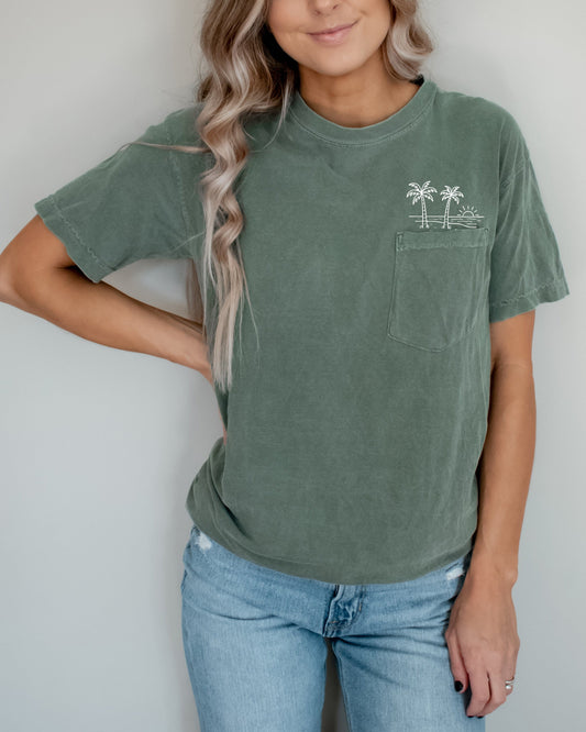 Palm Tree & Beach Comfort Colors Pocket T-Shirt – Nature Camping Lake Outdoor Graphic Tee