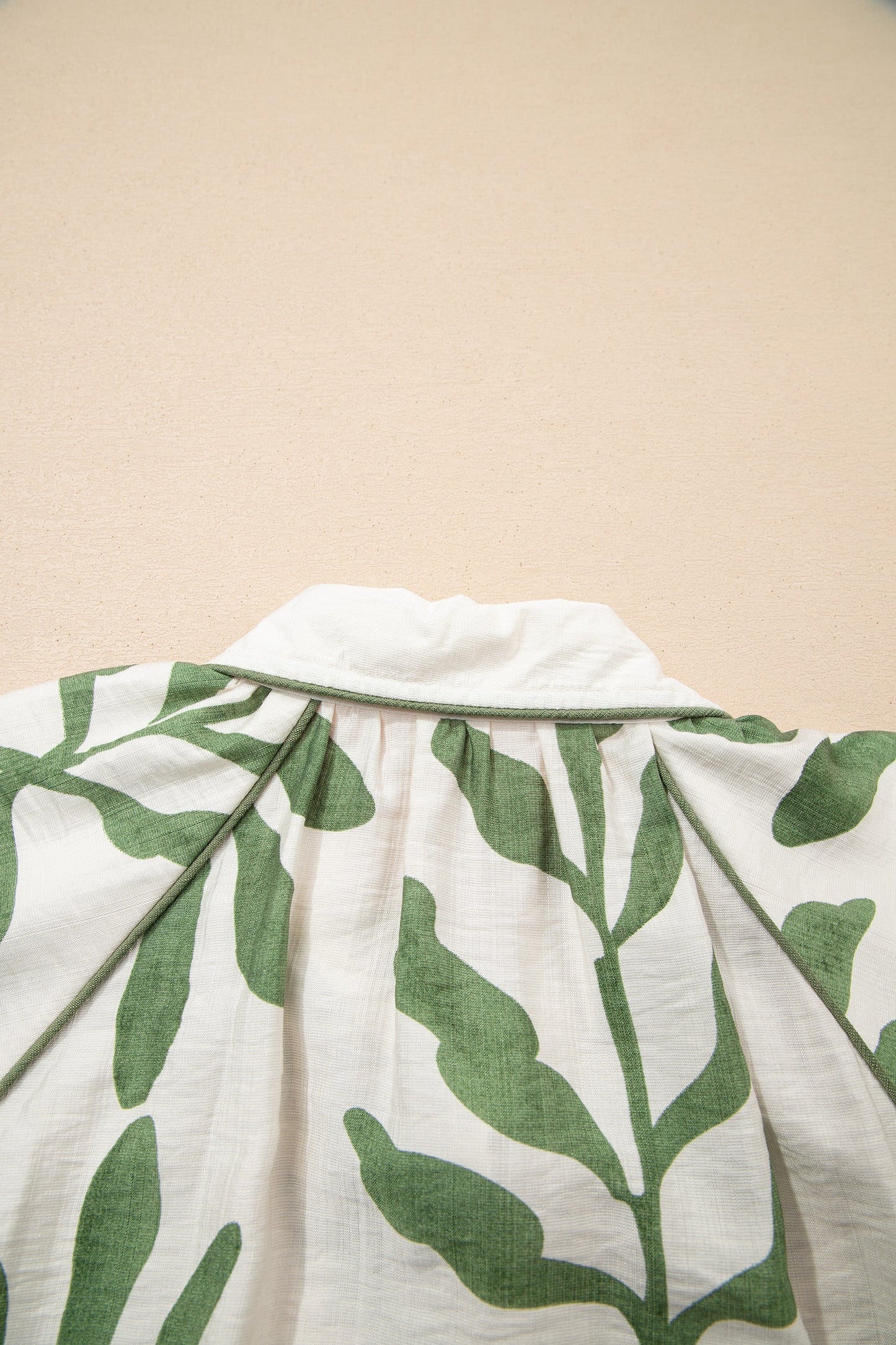 Leaf Short Balloon Sleeve Buttoned Shirt