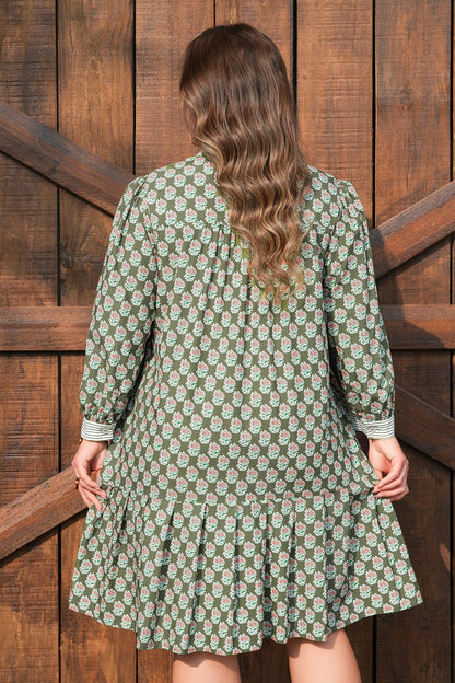 Olivia 4 Sleeve Floral PLUS Dress