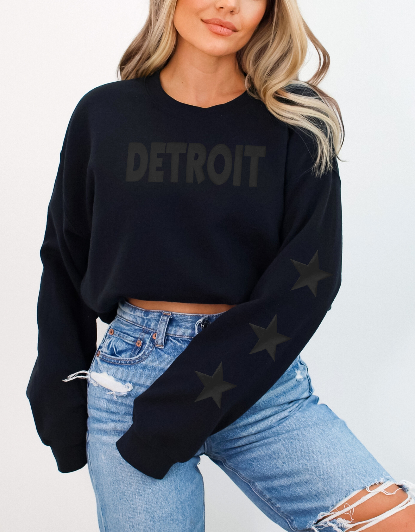 Detroit Star Monochromatic Puff