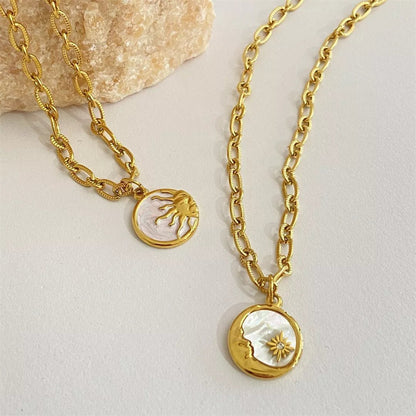 18K Gold-Plated Pendant Necklace With Pearl Shell