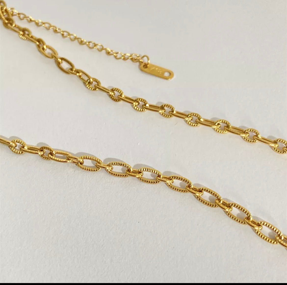 18K Gold-Plated Pendant Necklace With Pearl Shell