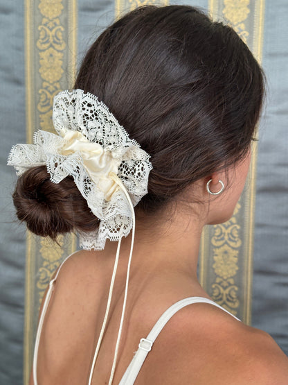 Lacy Peplum Scrunchie