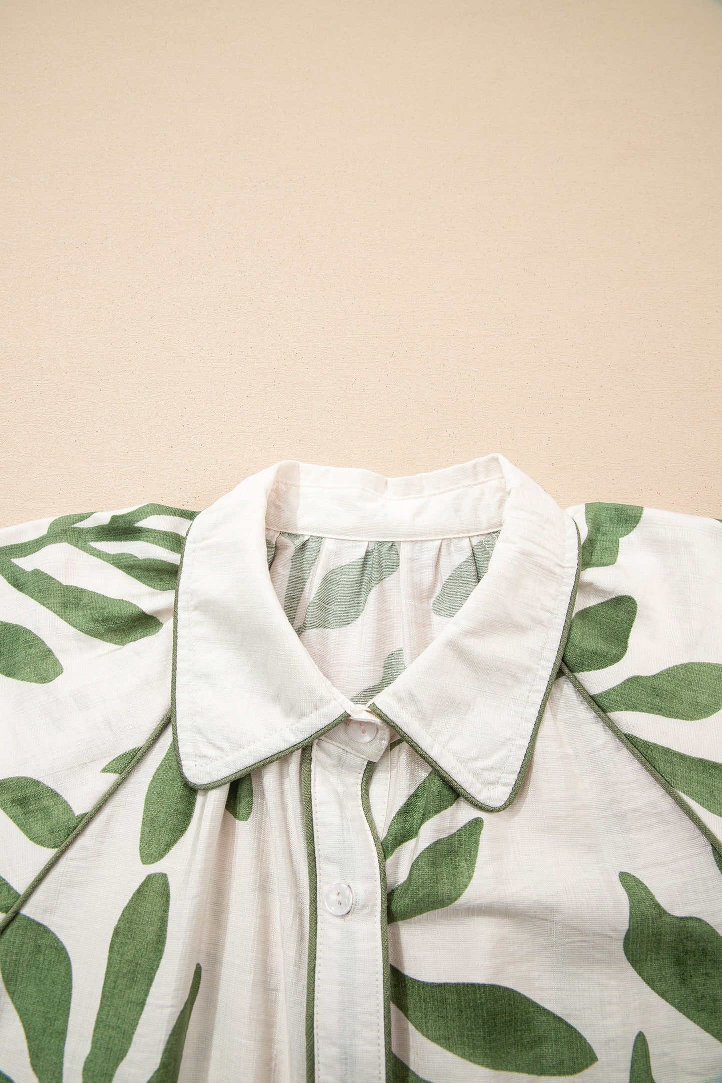 Leaf Short Balloon Sleeve Buttoned Shirt