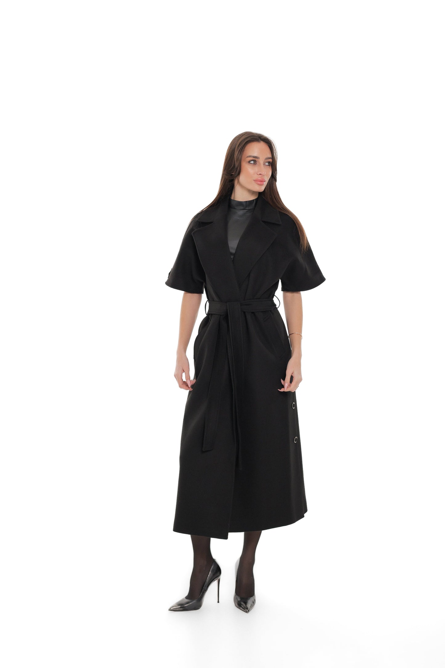 Evelyn Structured Short-Sleeve Coat in Black