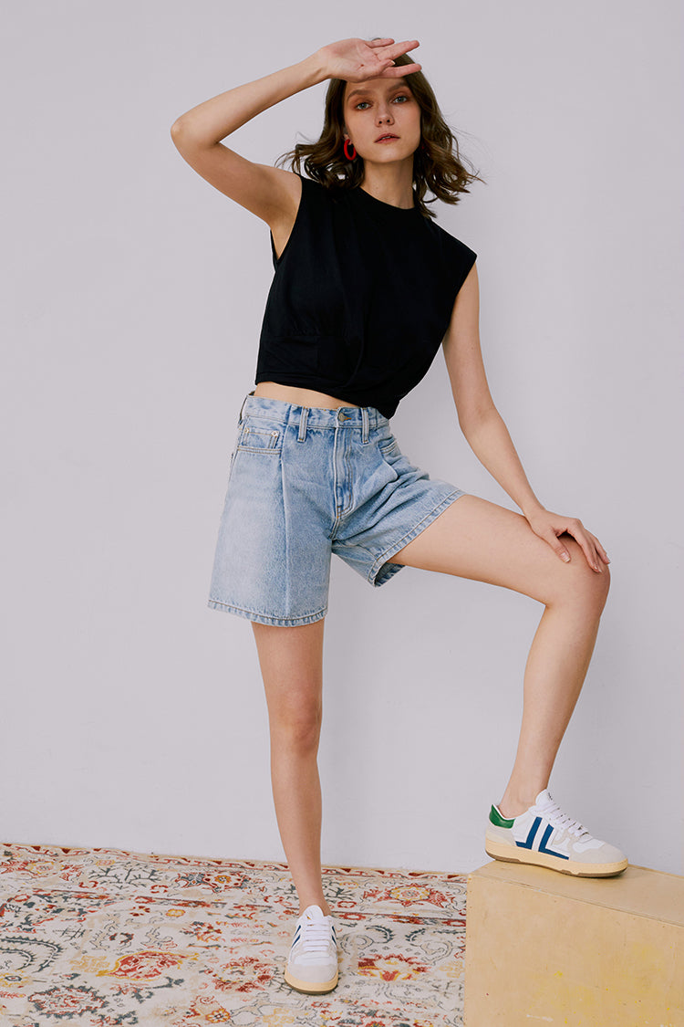 The Pleated Fun Short HJ117