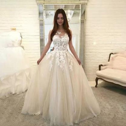 Sleeveless Floral Lace Wedding Dress - Romantic Bridal Gown with Flower Appliqués