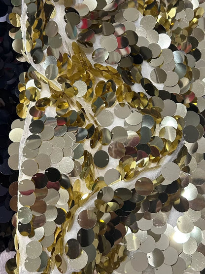 Sequin Mini Skirt See size chart under “more details”