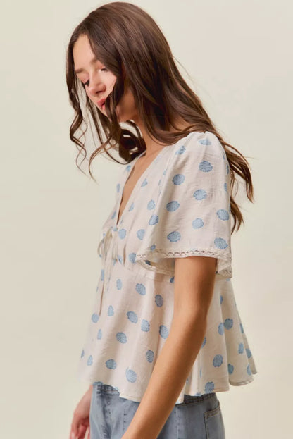 SO ME Shell Print Tie Front Flutter Sleeves Blouse Top