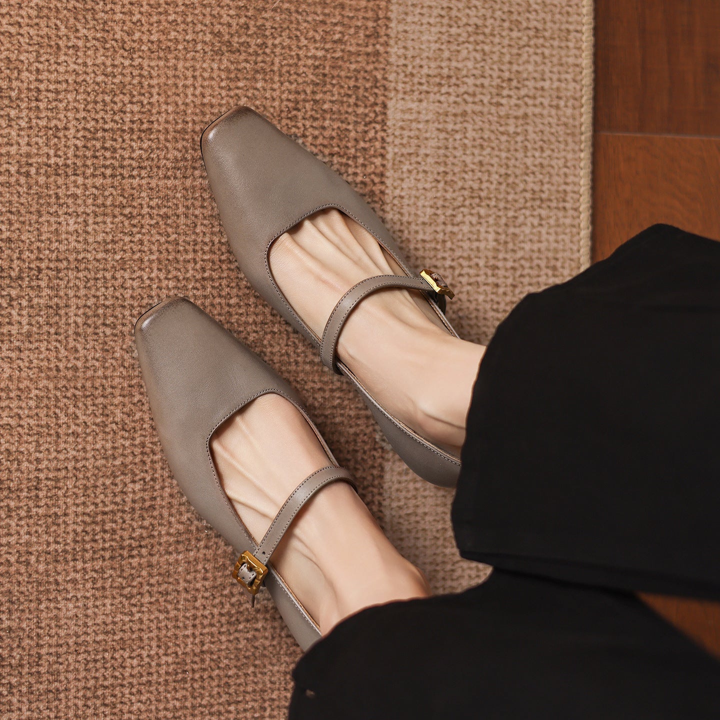 Mid-Heel Pumps - Full-Grain Leather Women's Classic Slip-On Court Shoes