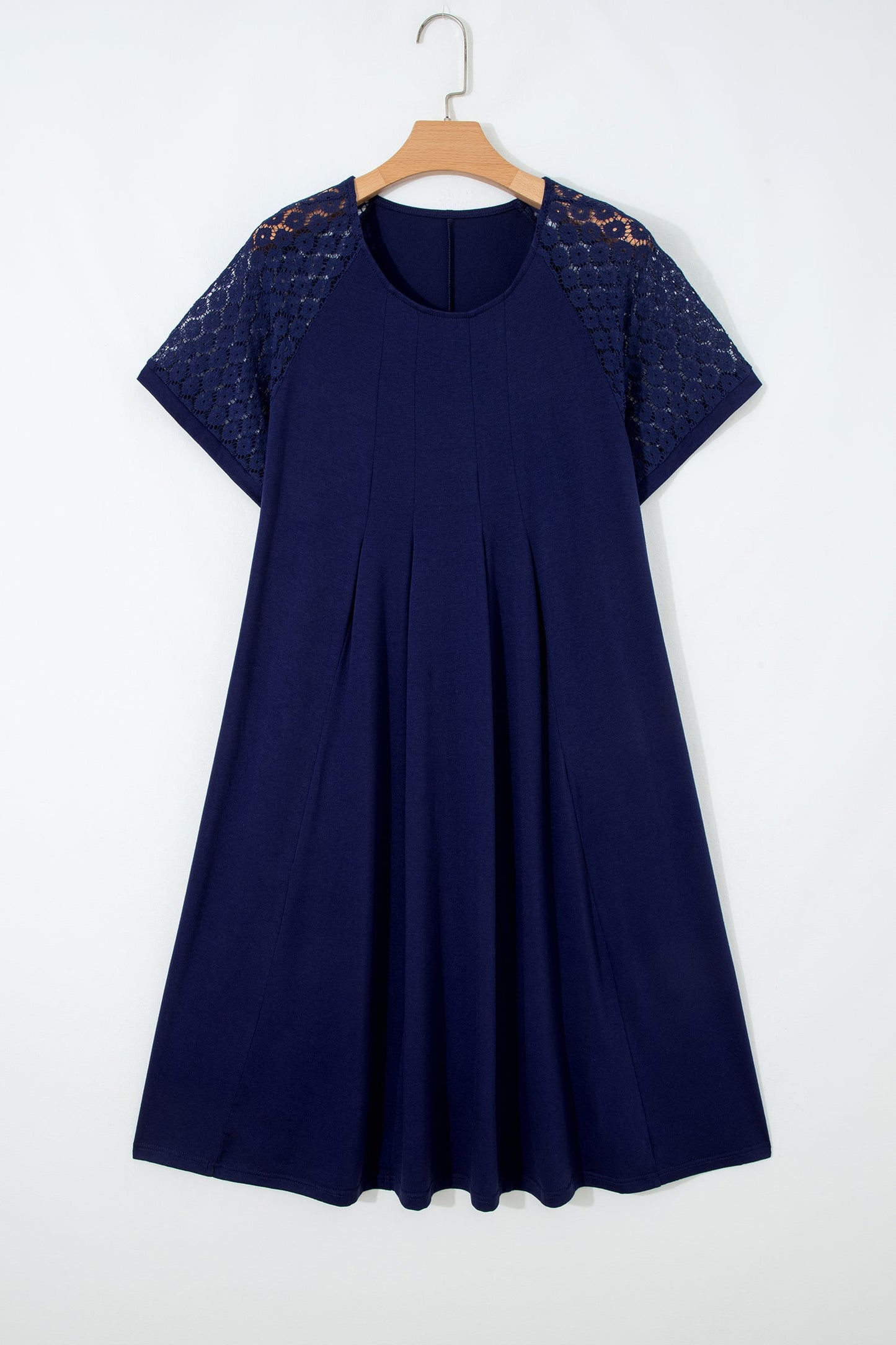 Plus Size Solid Lace Short Sleeve Pleated Dress