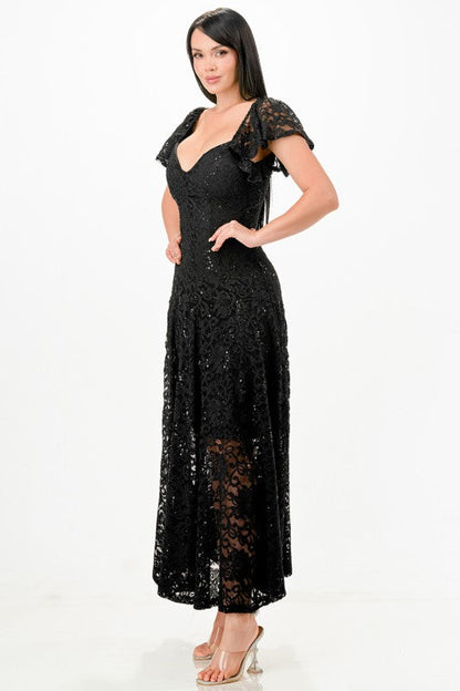 Butterfly sleeve lace dress