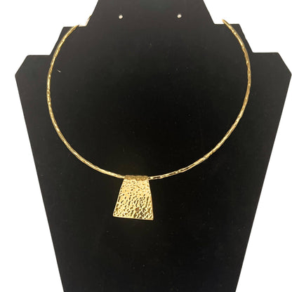 Hammered Brass Pendant Choker Necklace | Addis