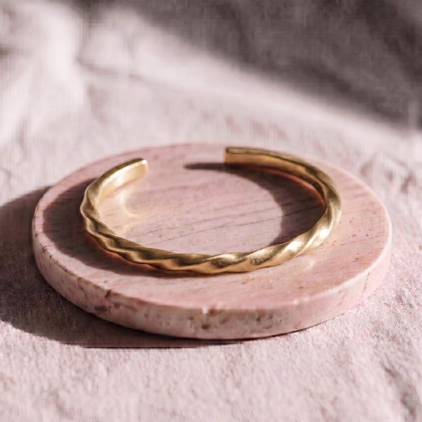 Circular Twist Brass Cuff Bracelet | Uzi