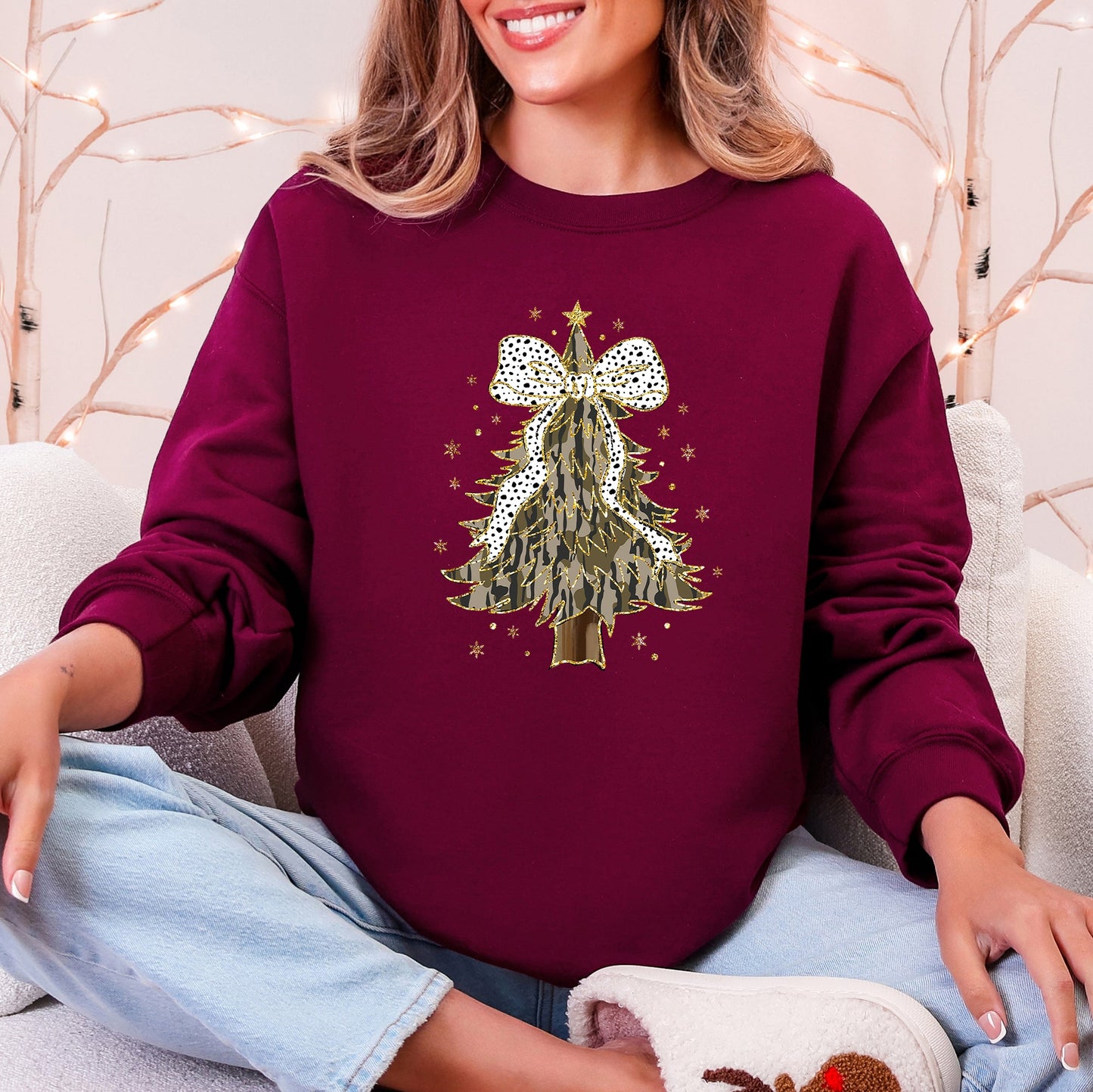 Christmas Camo Tree With Ribbon Bows Santa Ornament Pattern Holiday Season Decor Graphic Sweatshirt