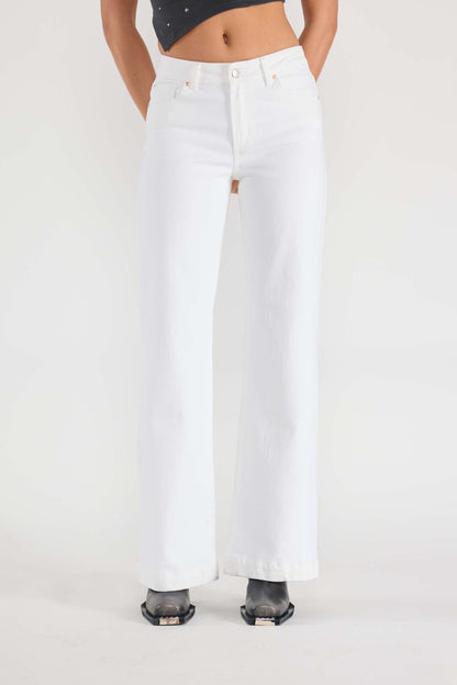 32.5 Inseam Basic White Wide Jeans