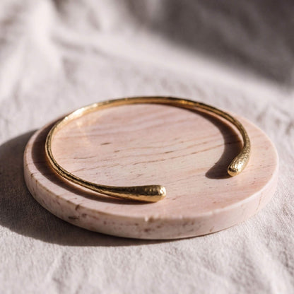 Hammered Brass Cuff Choker Teardrop Ends | Sana