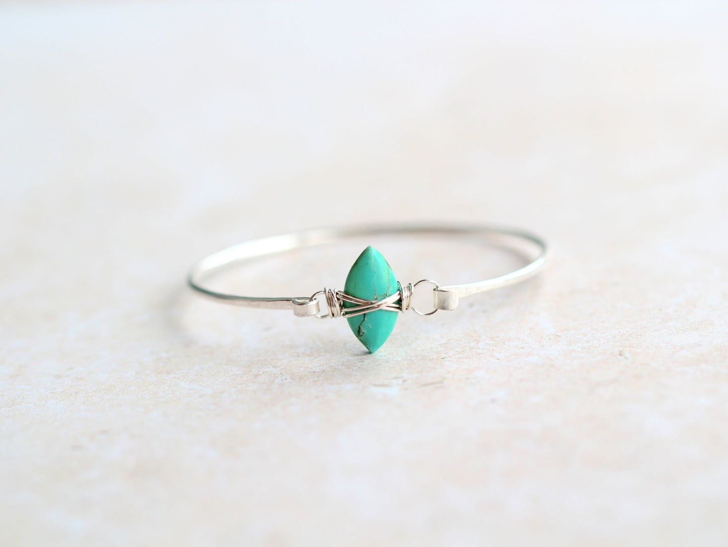 Lasso Bangle