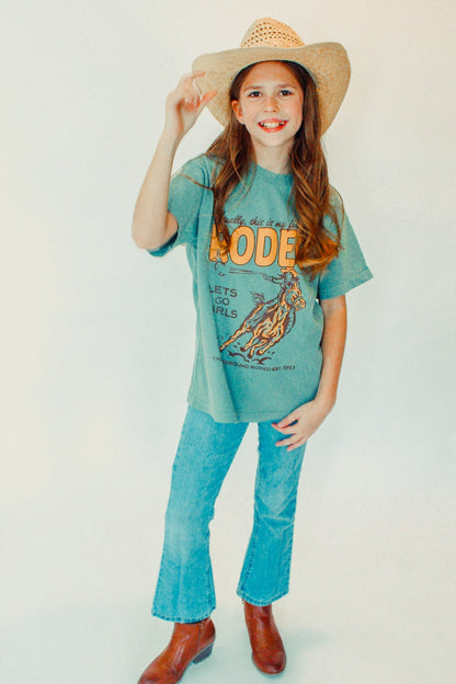 Underground Original Design: * KIDS * Actually This is My First Rodeo Kids T-Shirt