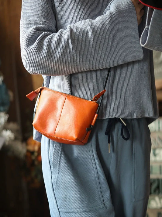 Genuine Leather Retro Portable Phone Bag | New Top Layer Cowhide Crossbody for Women (Pure Color)