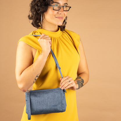 Stride Wristlet