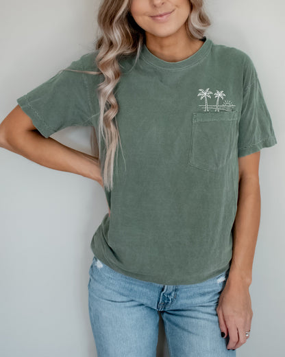 Palm Tree & Beach Comfort Colors Pocket T-Shirt – Nature Camping Lake Outdoor Graphic Tee