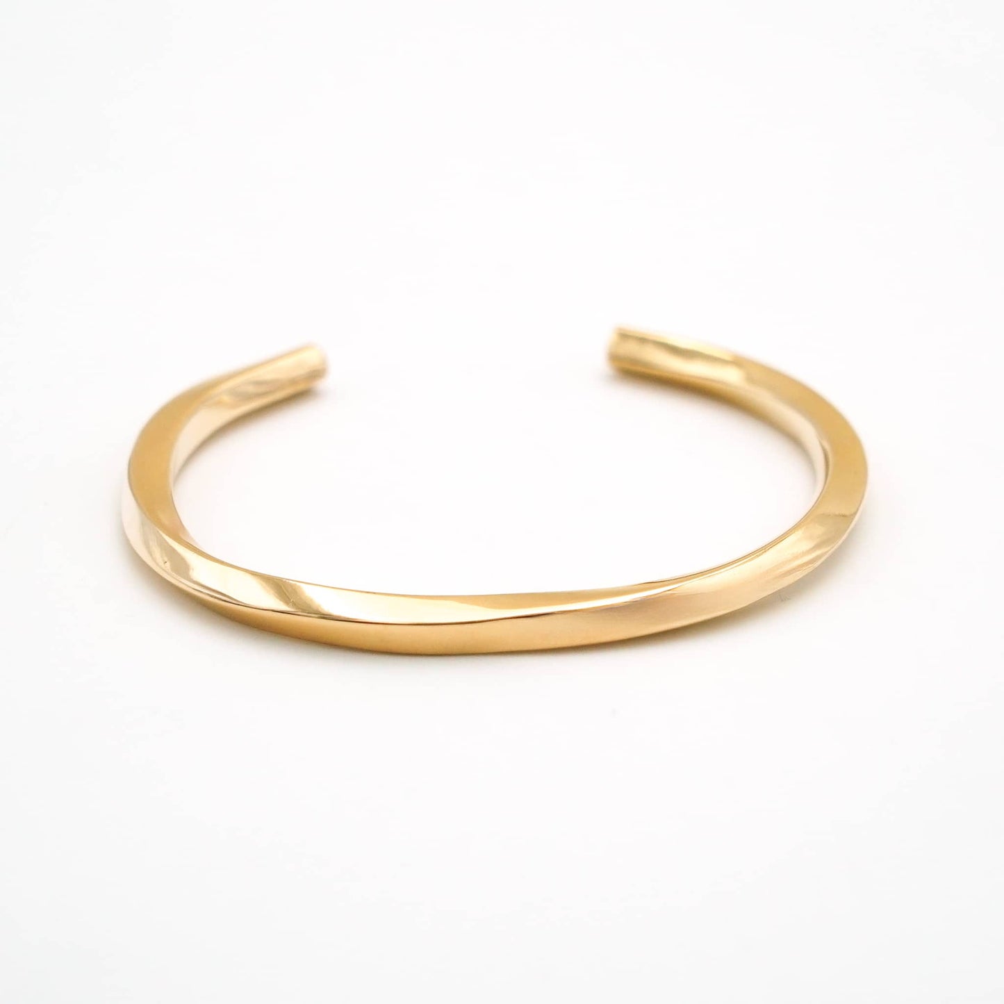 Elegant Twisted Brass Cuff Bracelet | Pili