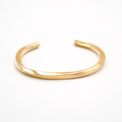 Elegant Twisted Brass Cuff Bracelet | Pili