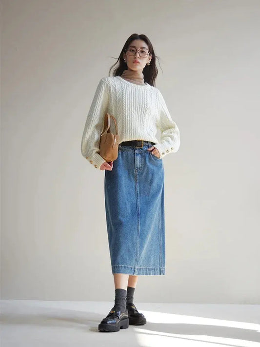 Gentle Cable Knit Wool Sweater