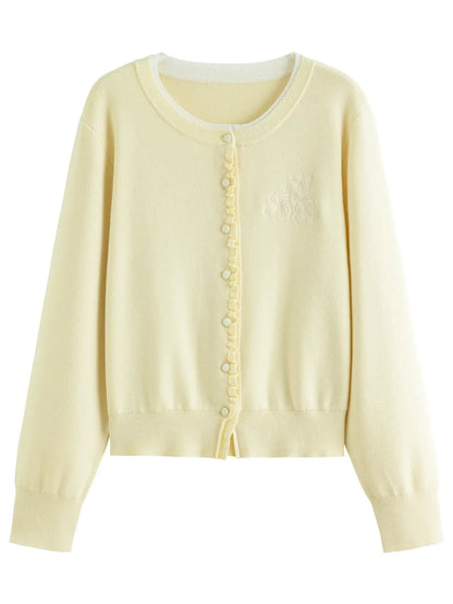 Vintage-Inspired Floral Ruffle Knit Top