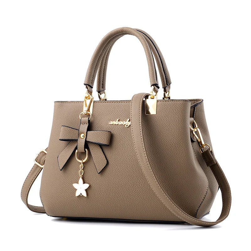 Flower Pendant Crossbody Handbag
