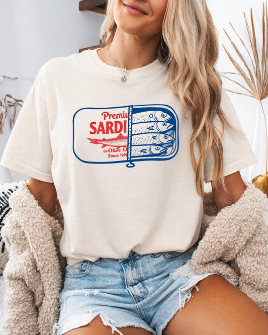 Sardines & Salmon Fish Comfort Colors T-Shirt – Nature Camping Hiking Outdoor Can Graphic Tee