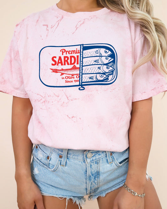 Sardines & Salmon Fish Comfort Colors T-Shirt – Nature Camping Hiking Outdoor Can Graphic Tee