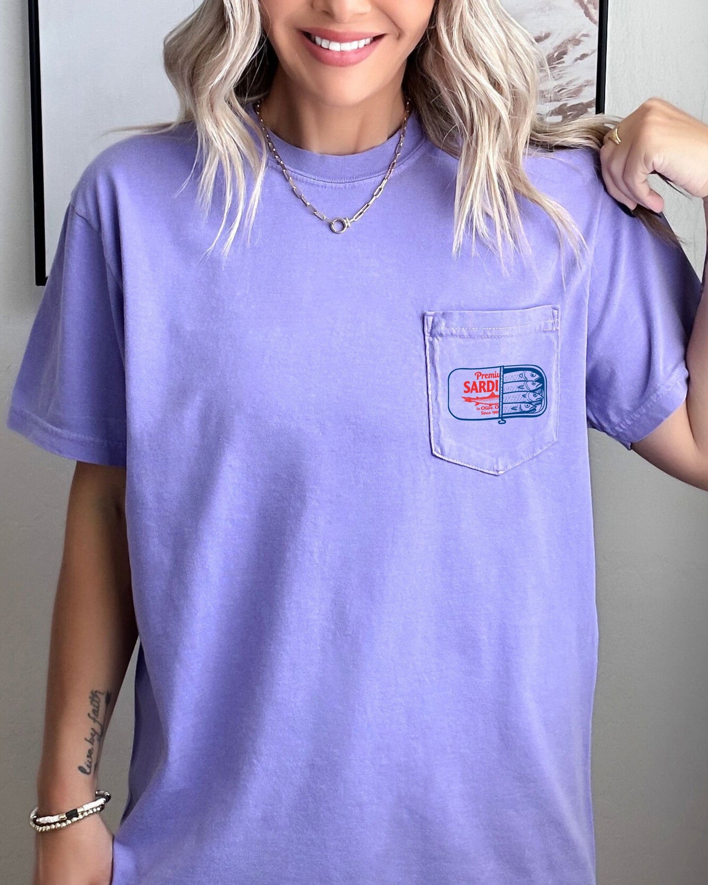 Sardines & Salmon Fish Comfort Colors Pocket T-Shirt – Lake Beach Nature Camping Hiking Graphic Tee