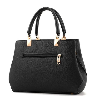 Flower Pendant Crossbody Handbag