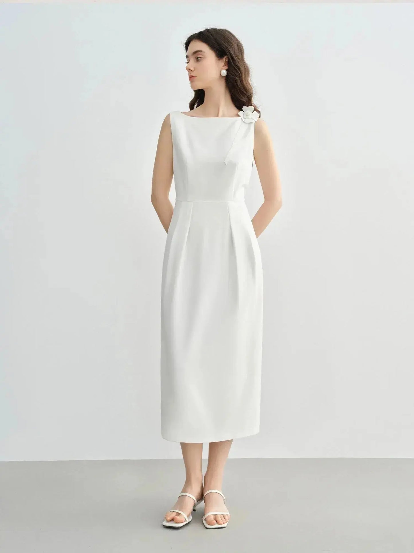 Plus Size Choker Vest Dress with Floral Brooch