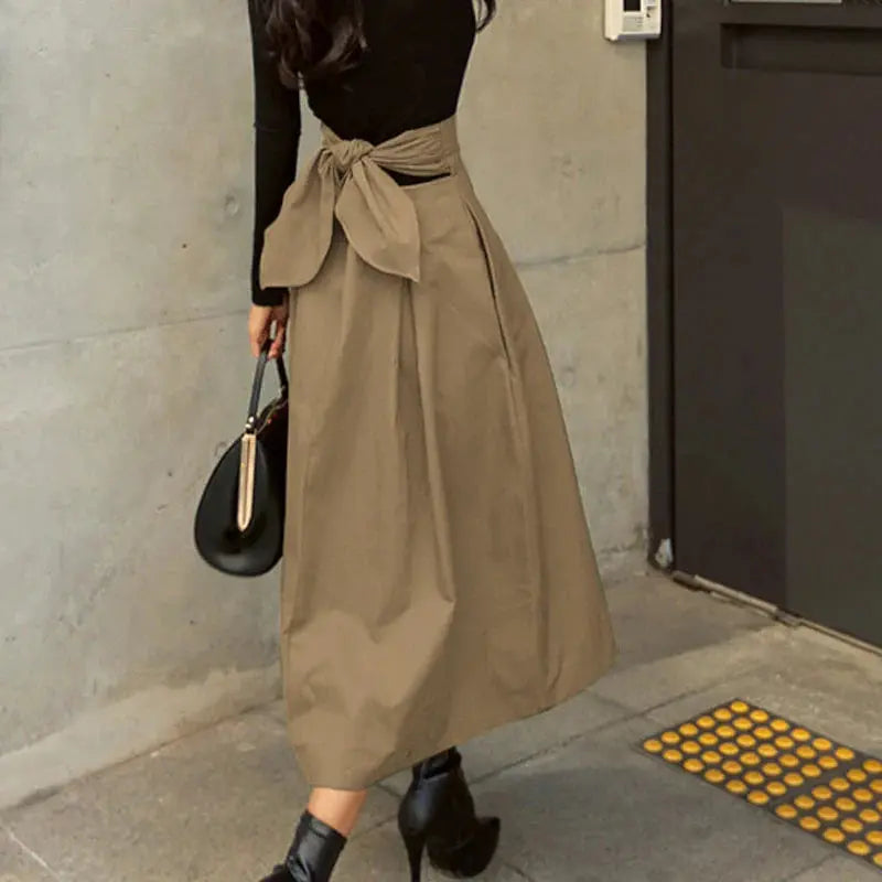 Solid Color Elegance: Slimming High-Waist Skirt with Bow Detail