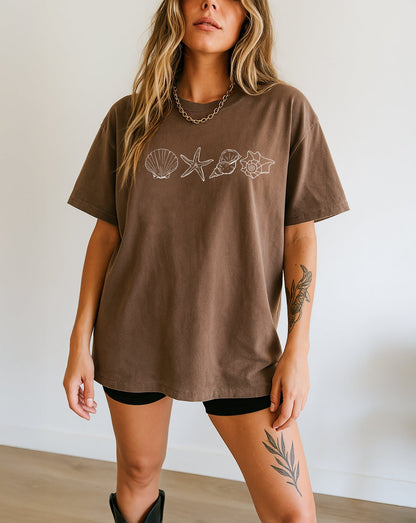Seashell & Starfish Beach Comfort Colors T-Shirt – Summer Vacation Nature Camping & Hiking Graphic Tee