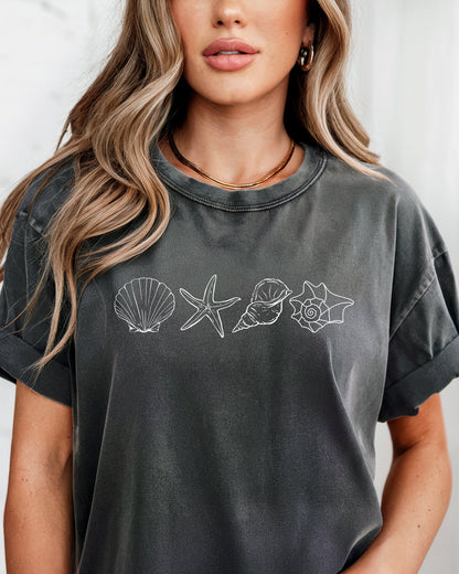 Seashell & Starfish Beach Comfort Colors T-Shirt – Summer Vacation Nature Camping & Hiking Graphic Tee