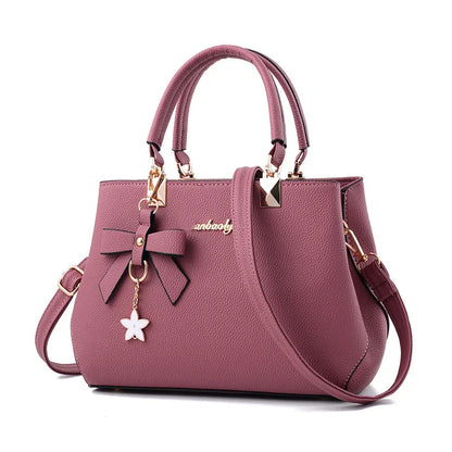 Flower Pendant Crossbody Handbag
