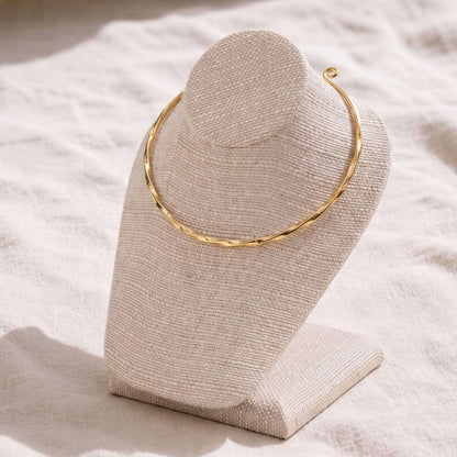 Open Collar Brass Choker Necklace for Women | Uzi