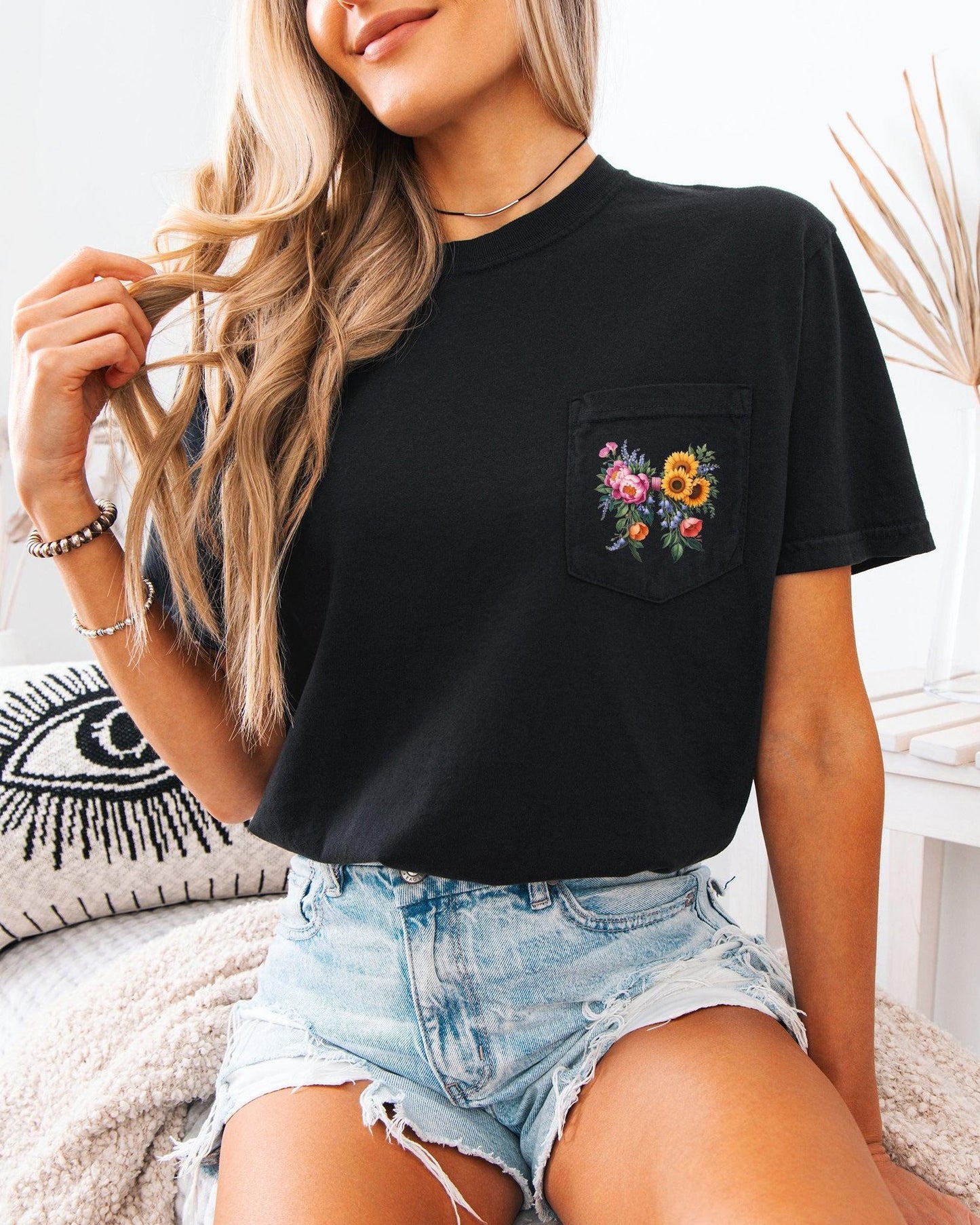 Wildflowers Bouquet Comfort Colors Pocket T-Shirt – Botanical Nature Camping Hiking Plant Graphic Tee