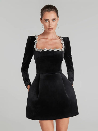Aila Dress – Festive Holiday Style