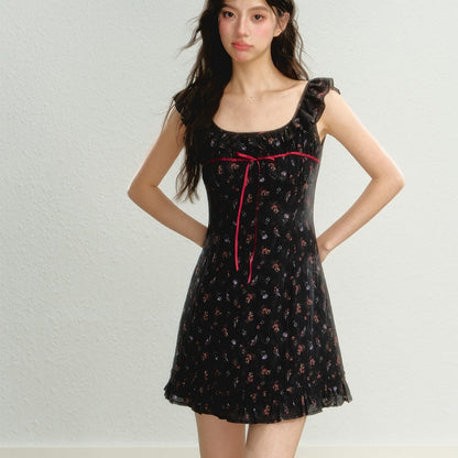 Women’s Sleeveless Floral Suspender Skirt