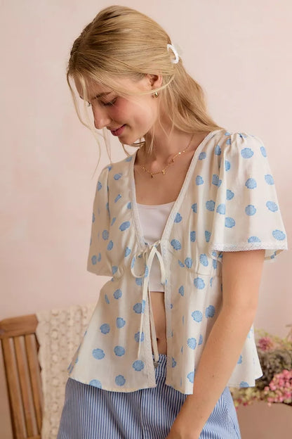 SO ME Shell Print Tie Front Flutter Sleeves Blouse Top