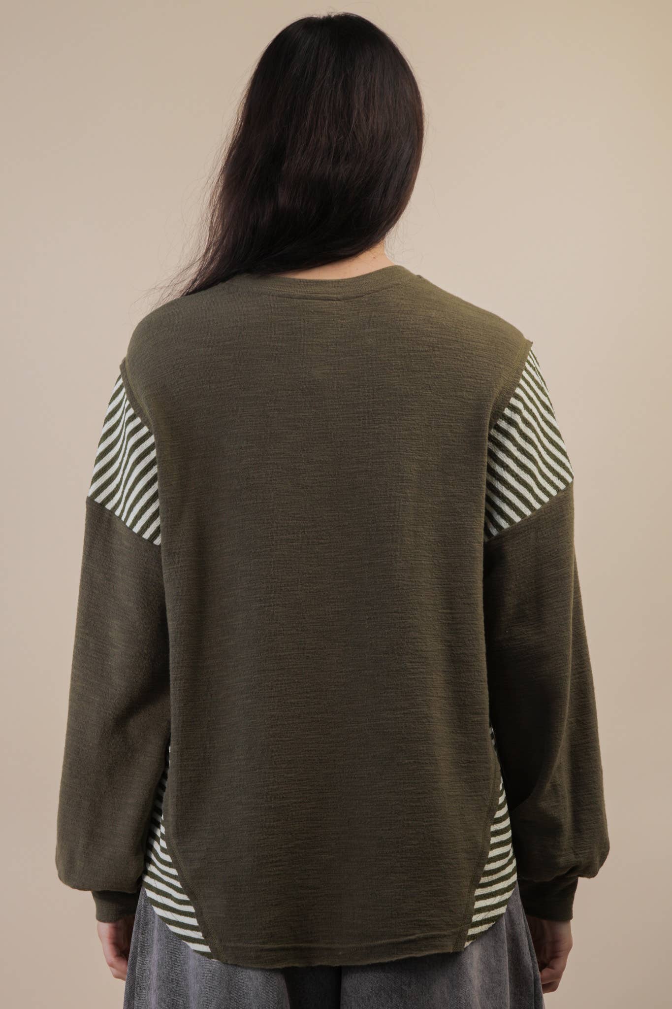 VERY J "Wild West Cowgirls" Western Graphic Knit Top — Oversized Mixed Media (Taupe or Olive)