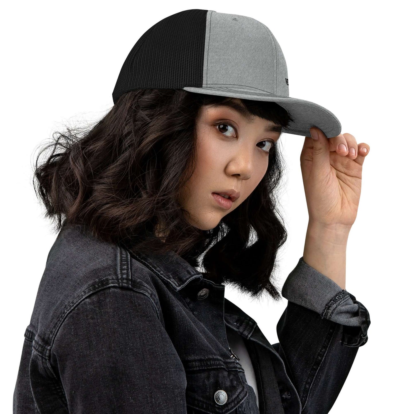 Trucker Hat By Vellmara